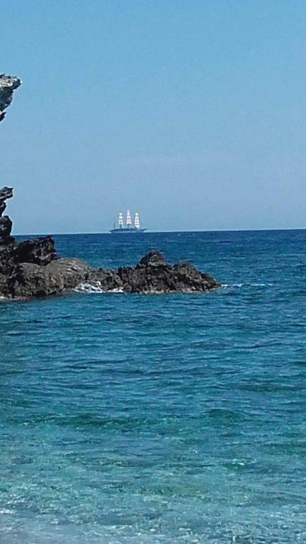 Markamar Loutraki  ภายนอก รูปภาพ